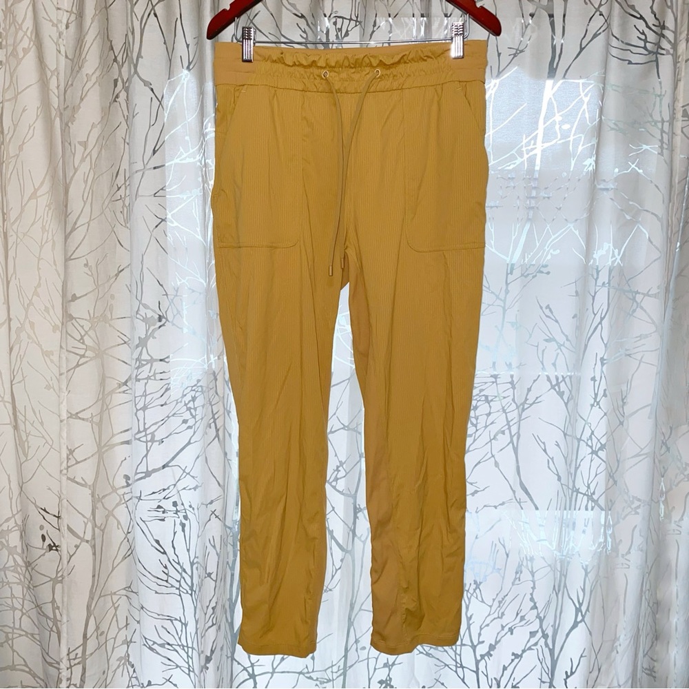 Lululemon gold buff golden yellow beyond the studio slim fit pants - Picture 3 of 12